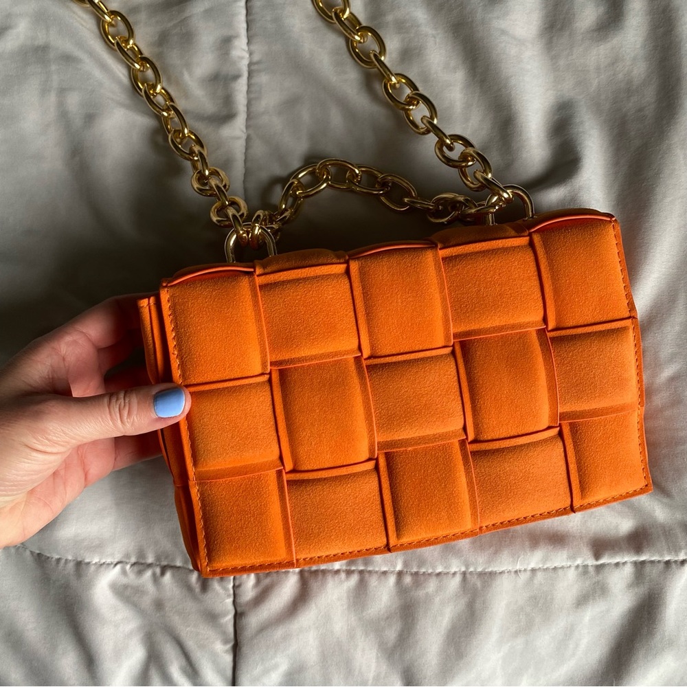 Like New Chain Crossbody